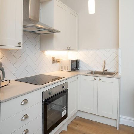 Modern 2 Bdr Apartment At Queens By Belfast City Breaks Buitenkant foto