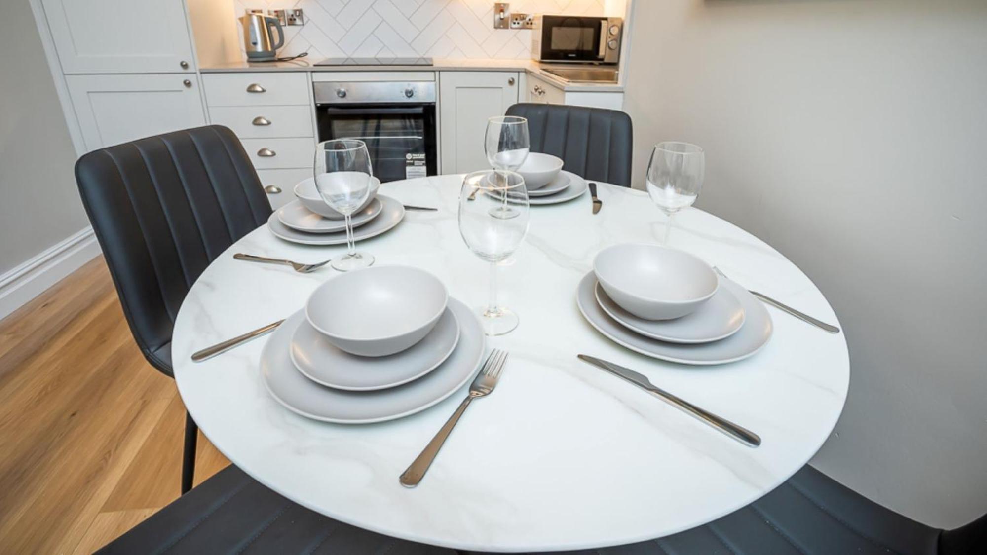 Modern 2 Bdr Apartment At Queens By Belfast City Breaks Buitenkant foto