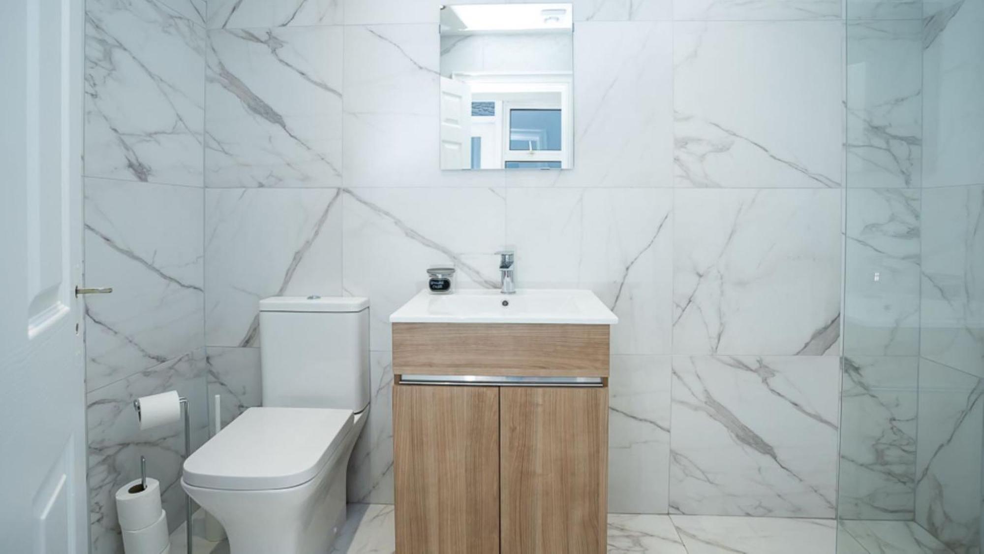 Modern 2 Bdr Apartment At Queens By Belfast City Breaks Buitenkant foto